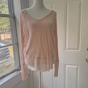 We The Free Sz XS Women's Pink Long Sleeve Top